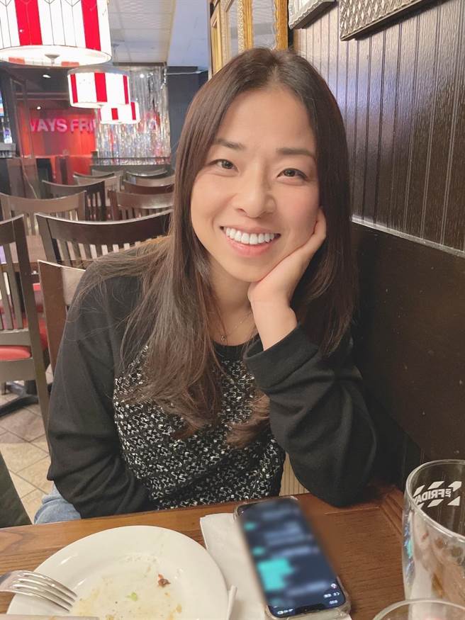 杨菁为爱跋涉450公里，离开台北搬到台东，成为成功镇渔村媳妇。（部东医院提供／蔡旻妤台东传真）