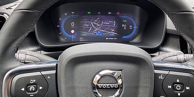 12.3吋数位整合资讯驾驶仪表清晰且易读。（图/于模珉）