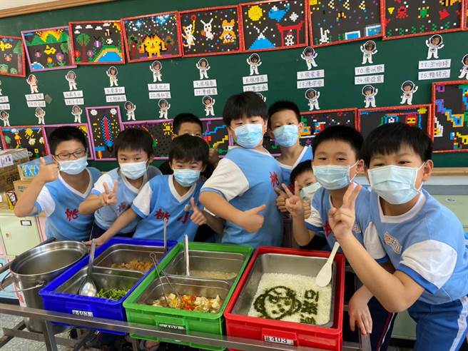 桃园市府再次启动「班班吃石斑」专案，桃园区、復兴区、中坜区、观音区、八德区学校本周已到货。（桃园市农业局提供／陈梦茹桃园传真）