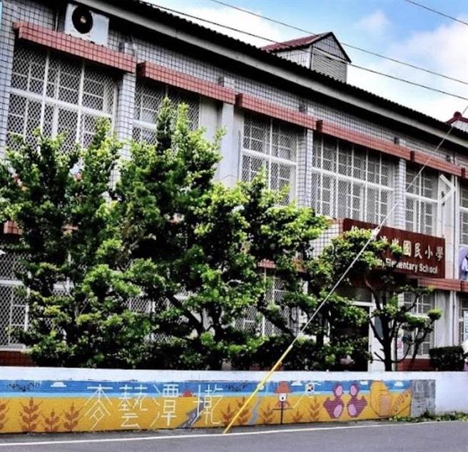 彰化县政府计画裁併潭墘国小，地方串连反废校联盟发声请命。（柯志宪提供／吴敏菁彰化传真）