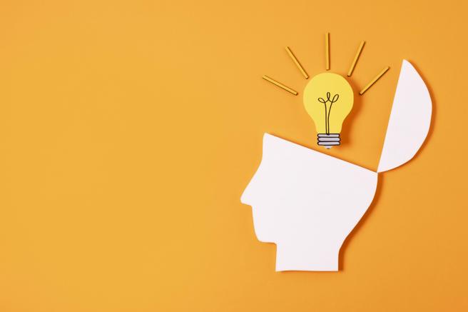 创业家莫娜（Athalia Monae）在创业家杂志（Entrepreneur）指出，好点子是没有经过证实的概念，而商机则是已经被证实具有价值的概念。（图/ EMBA提供）