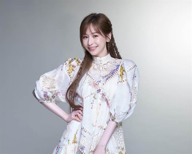 王心凌出道20年无预警曝喜讯。（天晴音乐提供）