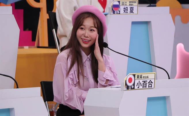 小百合上节目叙述被骗去当饭局妹的惊悚经验。（中天综合台提供）