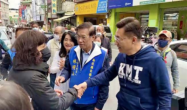 江启臣为南投立委补选候选人林明溱辅选（杨静茹摄）