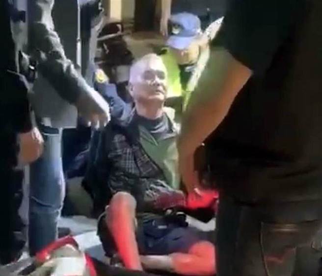 绰号「扣头辉」的男子金文龙，2020年因投资纠纷枪杀换帖兄弟姚华安及姚的女友郭雪玉后，被警方逮获。（本报资料照片）