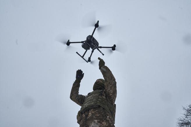 德媒爆料俄罗斯向大陆洽购100架无人机。（示意图／美联社）