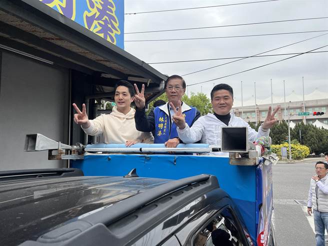 台北市長蔣萬安、前立委顏寬恒陪投2選區立委補選候選人林明溱掃街拜票，沿途鄉親熱情支持。（林明溱競辦提供／楊靜茹南投傳真）
