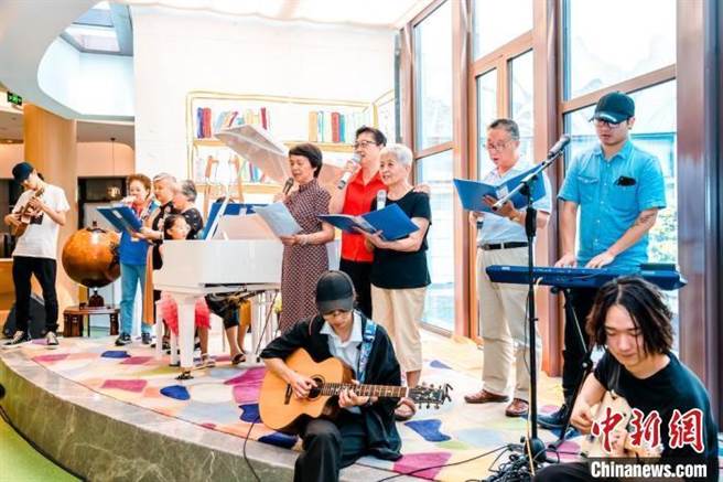 大陆央行前行长周小川：不要认为养老问题还有拖延机会。图为江苏无锡某养老院。（中新社）