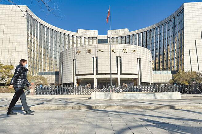 据外媒报导，中共总书记习近平准备大举调整中国金融系统的领导层，将安排重要亲信朱鹤新接替易纲掌管人行。（中新社）