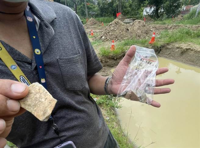 台南永康公园特色游戏场工程挖到疑似4000年前网寮遗址物件。（工务局提供／洪荣志台南传真）