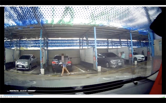 昨收网出动大批警力缉捕，过程中李男还开车衝撞侦防车，最后顺利逮捕李男，讯后依加重窃盗罪、毒品、妨害公务等罪嫌移送法办。（警方提供／吴建辉彰化传真）