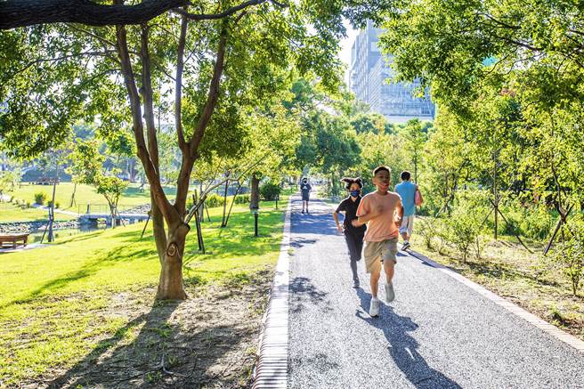 「竹县爱运动」3月开跑，民眾运动健身还能抽礼券。 （罗浚滨摄）