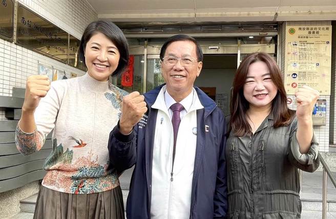 南投县长许淑华、立委马文君，1月时陪前县长林明溱登记参选南投第二选区立委补选。（资料照，杨静茹摄）