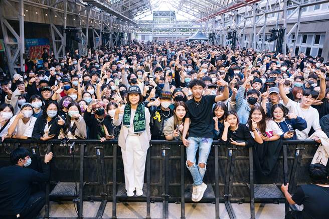 屏菸「大武門」音樂祭，兩天湧入3萬人潮。(屏縣府提供)