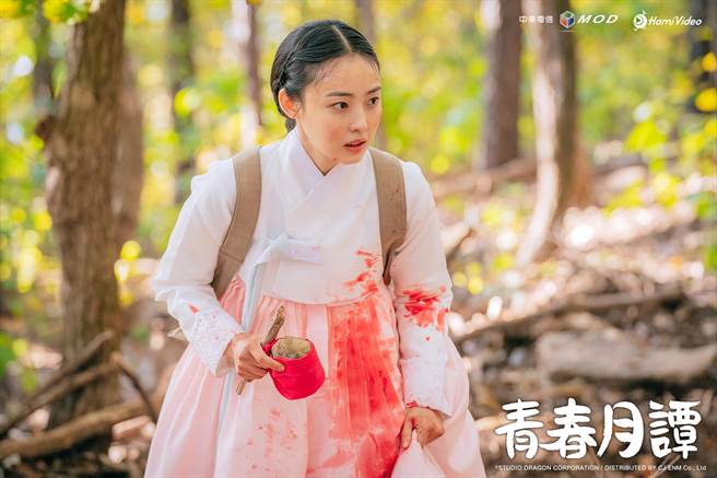 全少妮在《青春月谭》演出被指控是灭门案件犯人的天才少女闵在伊。（爱尔达电视提供）