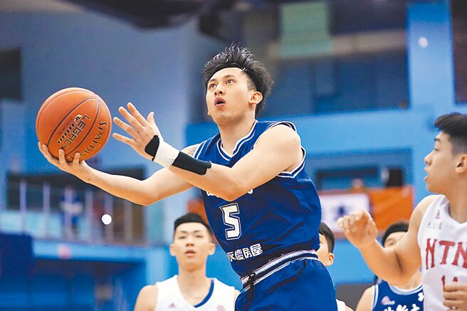 世新大学陈将双19分、7篮板、7助攻。（大专体总提供）