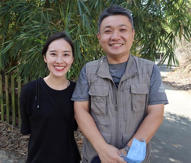 邱志威和蒋人同夫妇坚持採用「自然农法」，「淘气小农」久泡不涩秘方不藏私。（陈世宗摄）