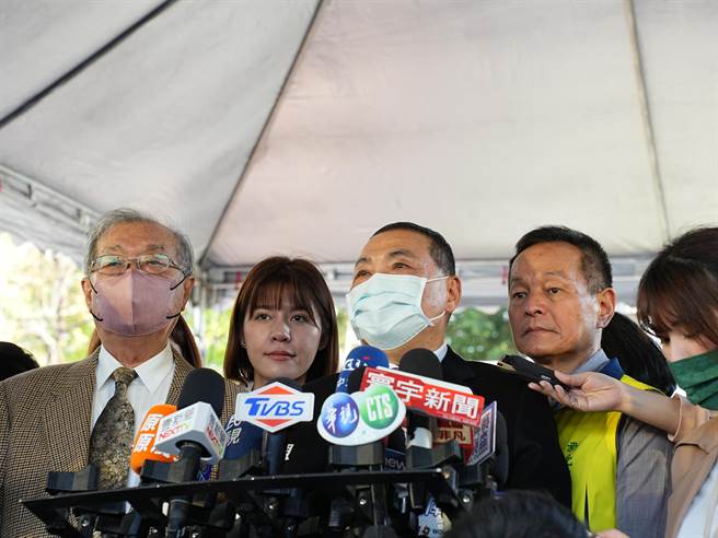 侯友宜今(28)日表示，個人其實沒那麼重要，重要的是大家不分你我、族群以及黨派，團結一心台灣共好，中華民國一定就會更強。（黃敬文攝）