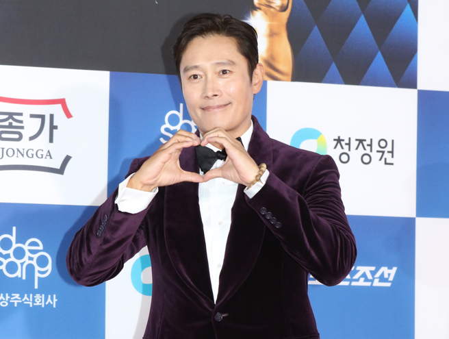 李秉宪被控以法人名义投资房市，以躲避税金。(图/达志影像)