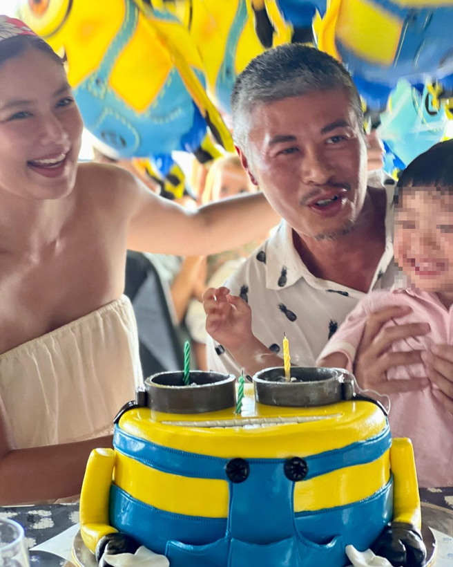去年4月樂基兒和老公幫兒子慶生，是夫妻倆最後一次同框。(圖/樂基兒 IG)