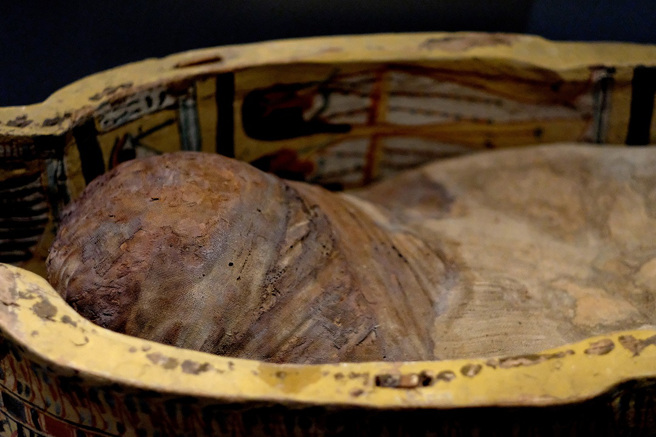 秘鲁一名男子带外送保温袋出门，警方盘查时打开来一看，发现里面竟有一具木乃伊。(示意图/达志影像)