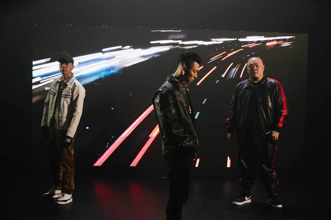 〈速命道〉完整MV将于今晚9点于滚石官方YouTube频道首播。（宽银慕提供）