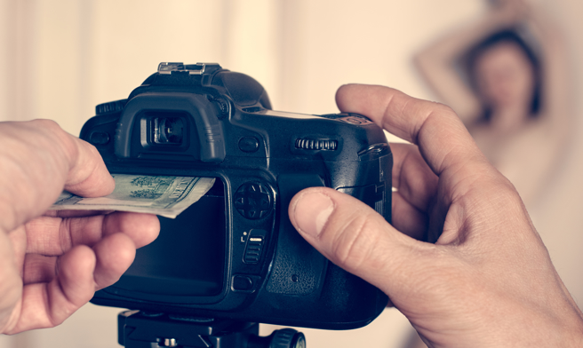 名导罗俊伟遭爆逼夜店妹当性奴，图为示意图。（图／shutterstock）