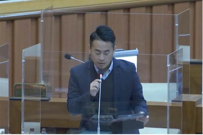 无党籍市议员林旻勋表示，若是因为时空环境变化而无法实现政见，只要谢国梁愿意明确道歉，相信市民也可以接受。（徐佑升摄）