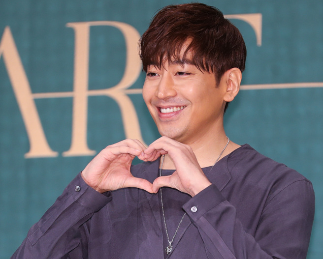 神话队长Eric成为团内首位当爸的成员。(图/达志影像)