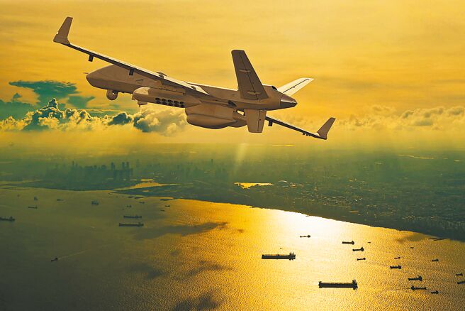 国防部目前除配合政府发展「军用商规」无人机，也已向美方採购4架MQ-9b海上卫士无人机（见图）。（摘自General Atomic Areonautical官方网站）