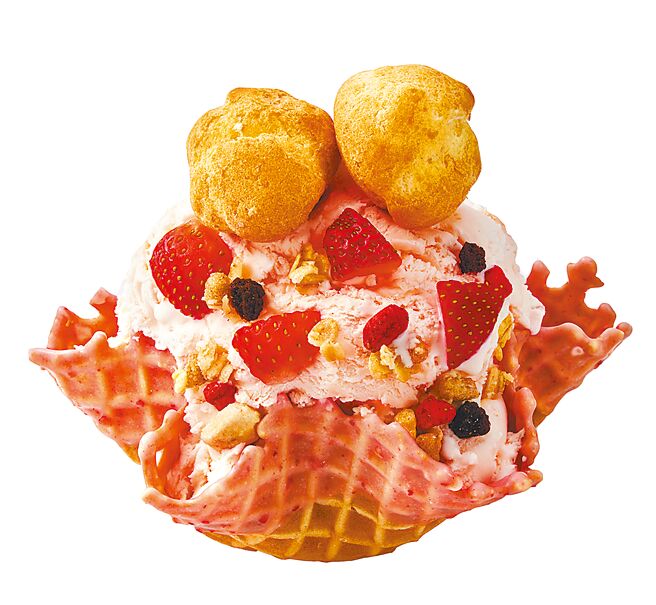 连锁冰品店酷圣石抢搭草莓季推「优格美莓」（见图）160元起；另3月3日至3月23日，购买指定白色系列蛋糕享9折、会员享88折。（酷圣石提供）