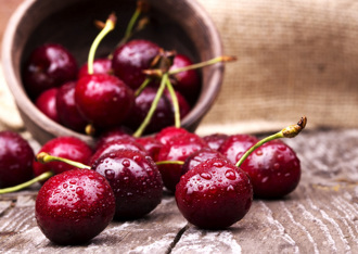 紅色食物不一定含鐵 營養師：櫻桃、葡萄都輸它