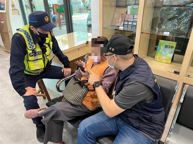 屏东里港乡6旬高姓老妇日前结识网友后，听信网友投资美金可赚取价差，幸警方及时劝阻，保住近61万的积蓄。（警方提供／谢佳潾屏东传真）