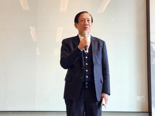 全国商总主席、涵碧楼酒店集团董事长赖正镒表示，台湾观光衝上800万人次，不能拒陆客于门外。（图／姚舜）