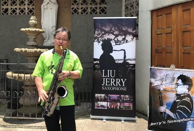 文化局建置新竹县街头艺人网站，想要申请街头艺人登记者，可直接进入网站建置资料。（新竹县府提供／邱立雅竹县传真）