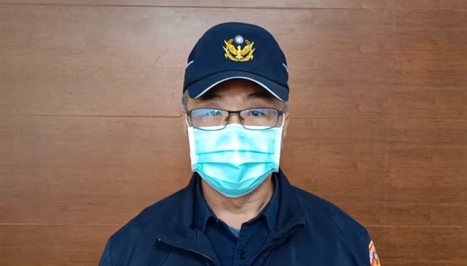 大园警分局草漯派出所副所长包铭弁说，已锁定涉案男子，积极查缉到案中。（翻摄照片／蔡明亘桃园传真）