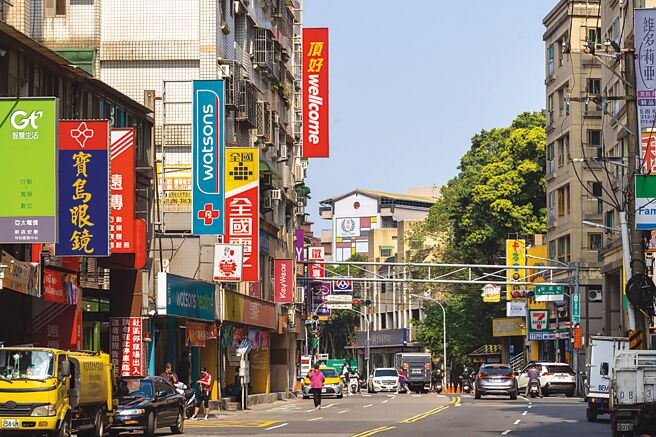 K6安康站位于安坑市中心的安康路二段，坐拥麦当劳商圈，生活机能相当成熟。图／业者提供