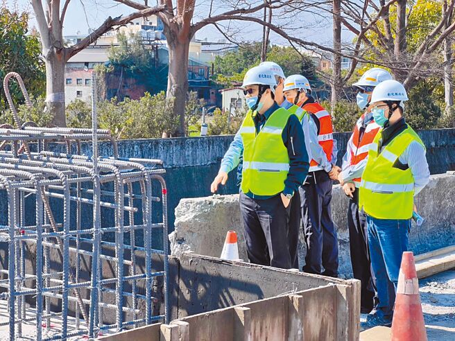 东彰道路北段新辟工程已完成滞洪箱涵施工，进度达22.06％，预计明年4月完工。（彰县府工务处提供／吴敏菁彰化传真）