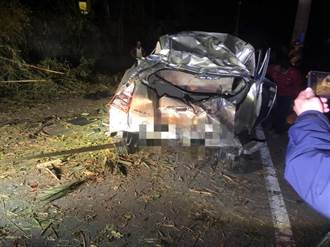 阿里山公路死亡車禍 汽車跌落30公尺邊坡駕駛遭拋出身亡