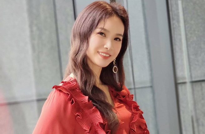 陈小菁演出《戏说台湾》走红，精湛演技奠定「戏说一姐」的地位。（图／陈小菁脸书）	