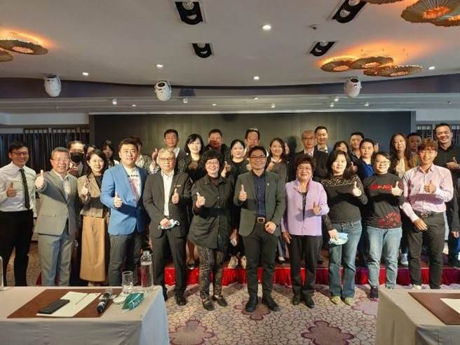 高市府观光局启动「2023年高雄市旅馆业服务品质暨星级评鑑辅导计画」，希望提升高雄旅馆服务品质，并取得国家星级认证。（高市府观光局提供／洪浩轩高雄传真）