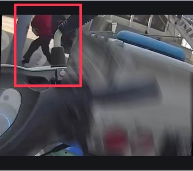 柔道金牌黄姓女警发现37岁叶姓货车男子酒驾，叶男认为女警可欺，竟然踩油门「落跑」逃避酒测。（警方提供／林雅惠高雄传真）