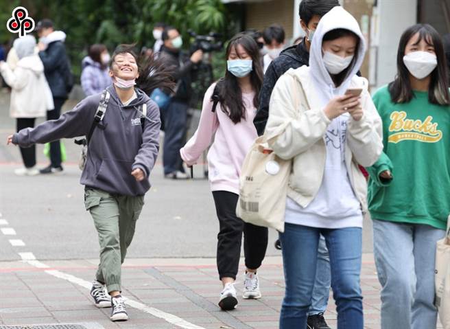 大学学测成绩已揭晓，各校甄选阶段也如火如荼到来，考生纷纷展开选填个人志愿工作。(本报资料照)