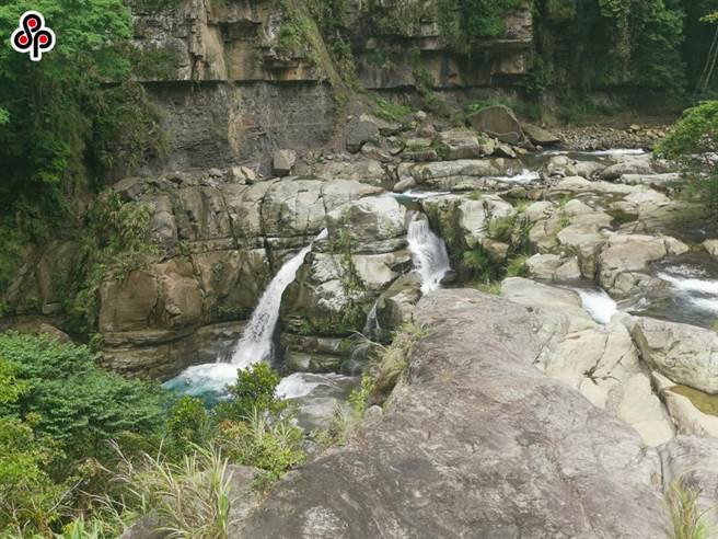 有影視業者去年在苗栗南庄神仙谷取景時，發生攝影師與助理跌落溪谷職業災害，引發外界關注。（報系資料照）