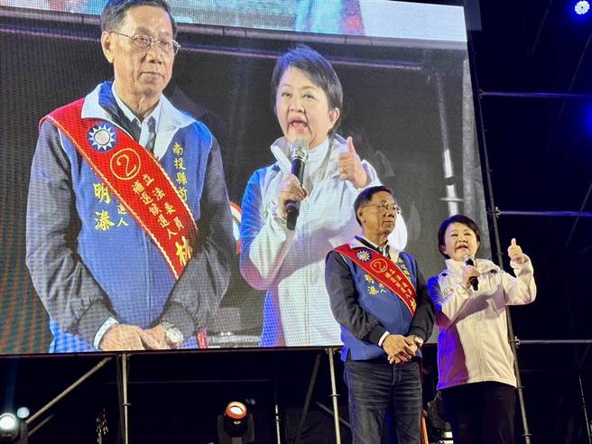 台中市長盧秀燕力薦林明溱，表示選他最划算，服務能吃到飽。（廖志晃攝）