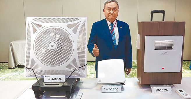 顺光公司董事长林志宏主持新品发表会。图／黄台中