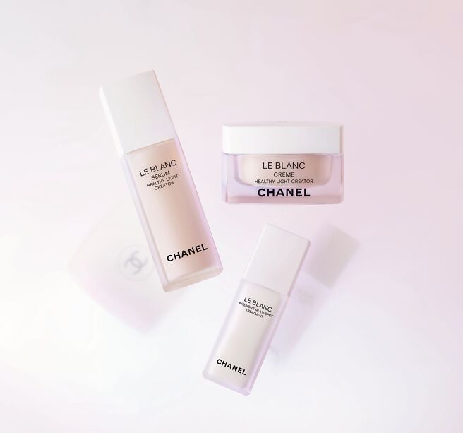 珍珠光感系列家族全系列商品。（CHANEL提供）
