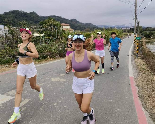 竹22慈善公益超级马拉松将募得善款以及活动报名费共30万，捐给宝山乡德兰儿童中心。（跑友提供／邱立雅竹县传真）