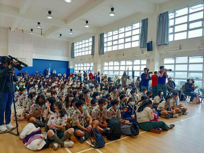 新竹市2023年童軍節慶祝大會4日於竹光國中熱鬧登場。（陳育賢攝）