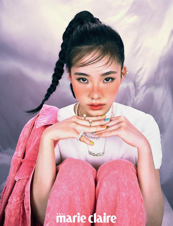 Lily是文艺美少女。（美丽佳人杂志提供）